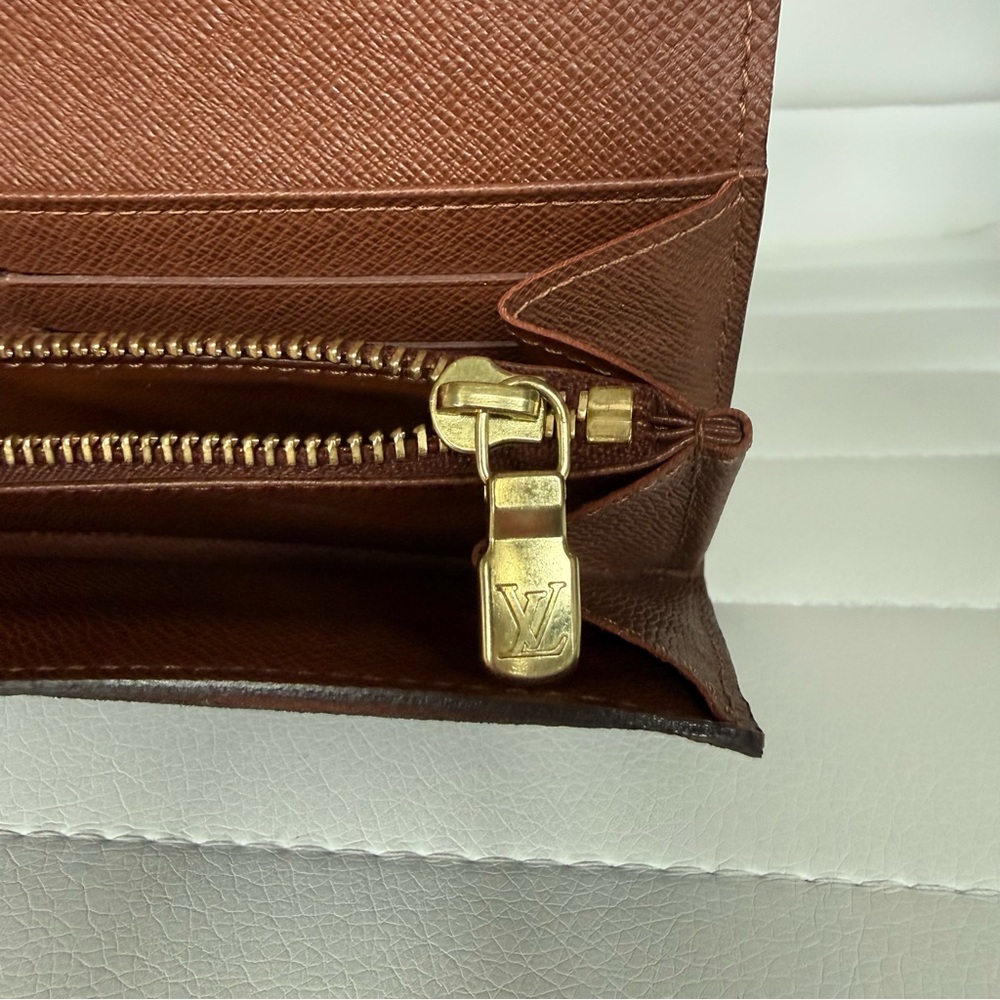 Louis Vuitton Sarah Monogram Long Wallet - Picture 12 of 13